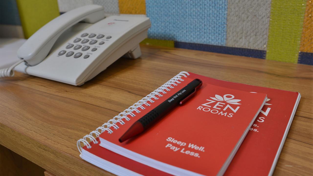 Zen Rooms Kuta Tuban Suites 外观 照片