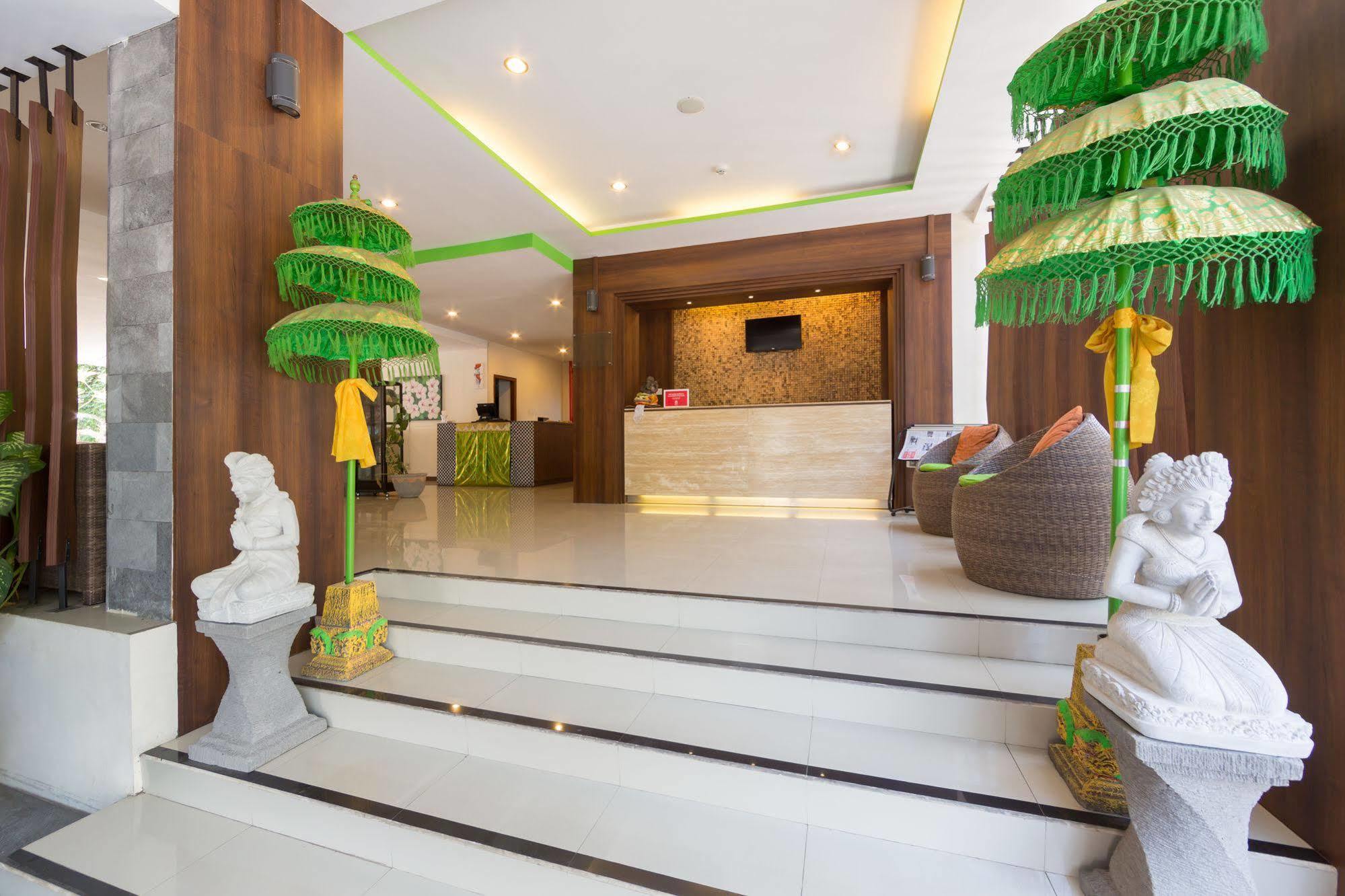 Zen Rooms Kuta Tuban Suites 外观 照片